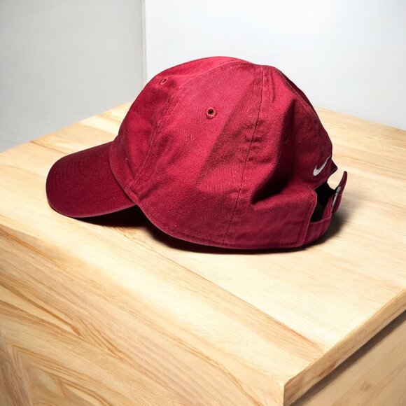 Washington State Cougars Red Adjustable embroidered Baseball Cap Nike Swoosh - Picture 5 of 7